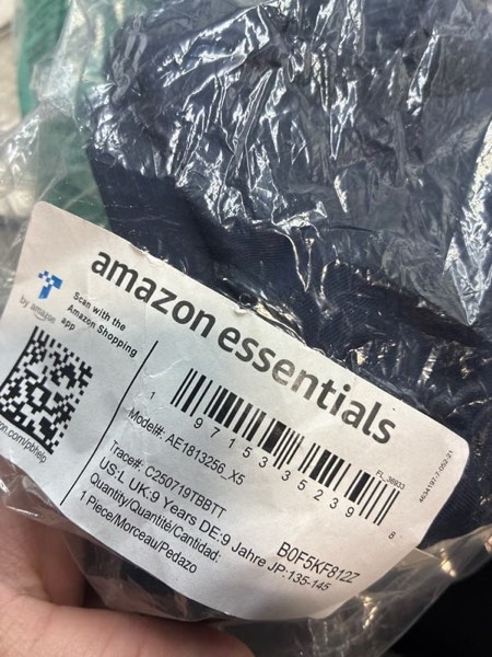 Condition photo showing New/Like New for Amazon Essentials