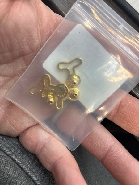 Condition photo showing New/Like New for Earring Lifter Backs for Droopy Ears, 4PCS Durable T Shape Earring Support Backing for Heavy Earrings Large Locking Backers Replacements for Studs Pierced Backs for Sagging Ear,18K Gold