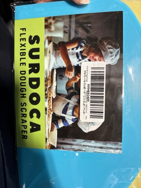 Condition photo showing New/Like New for SURDOCA Dough Scraper - 3P 7.1x4.9" Plastic Flexible Bowl Scraper, Sharp Edge & Angles Cake Scraper. Non-Slip Bakeware Decorating Tools Sculpting & Modeling Tools - Blue+Yellow+Blue 18x12.5cm/7.1x4.9'' Blue+Yellow+Blue