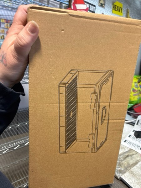 Condition photo showing New/Like New for MAELSTROM Snackle Box Container, Picnic Basket with Lid and Handle, Clear Organizer Snackle Box for Biscuit, Fruits, Charcuterie -Perfect for Travel, Picnic, Beach & Party 1 Pack (Single Compartment)