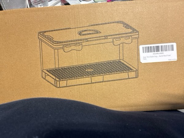 Condition photo showing New/Like New for MAELSTROM Snackle Box Container, Picnic Basket with Lid and Handle, Clear Organizer Snackle Box for Biscuit, Fruits, Charcuterie -Perfect for Travel, Picnic, Beach & Party 1 Pack (Single Compartment)