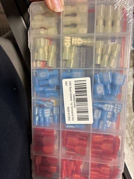 Condition photo showing New/Like New for AIRIC UL Listed Nylon Spade Quick Disconnect Connectors Kit, 22-10 Gauge Male and Female Electrical Connector Wire Spade Crimp Terminals, Wiring Crimps Insulated Terminal Assortment Kits, 100 Pcs Spade-100pcs