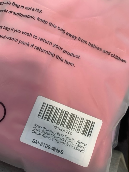 Condition photo showing New/Like New for (Small) Beumissy Basic Tees for Women Short Sleeve Crewneck Cotton T-Shirts Casual Summer Tops Dark Pink Small