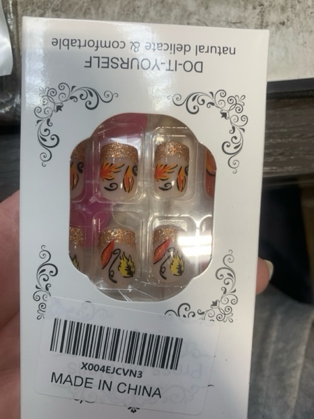 Condition photo showing New/Like New for 24 Pcs Fall Press on Nails Short Square Fake Nails with Orange Glitter French Tip Design Maple Leaf Pumpkin False Nails Thanksgiving Full Cover Autumn Artificial Glue on Nails for Women DIY Fall Fake Nails-20