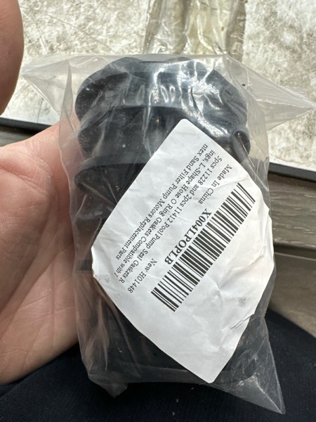 Condition photo showing New/Like New for 5pcs 11228 and 2pcs 11412 Pool Pump Seal Gaskets Rings, L-Shape Hose O Ring Gaskets Compatible with Intex Sand Filter Pump Motors Replacement Parts