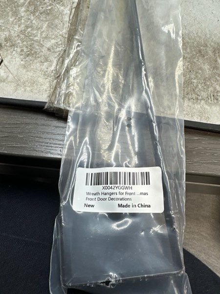 Condition photo showing New/Like New for HOOSUN Wreath Hangers for Front Door,Valentines Day Decorations,14" Valentines Wreath Hook Holder,Over The Door Hooks Hanger,Metal Garland Hangers Hook for Patriotic Spring Wreath Porch Decor 14 Inch 1 Pack
