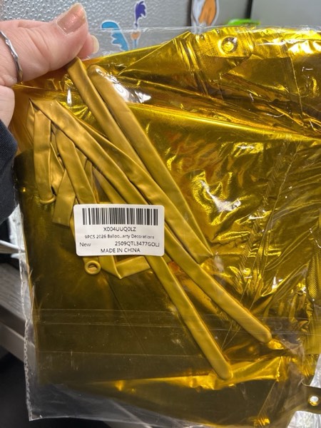 Condition photo showing New/Like New for 9PCS 2026 Balloons,40 Inch 2026 Number Balloons with Foil Crown Balloon,Foil Happy New Years Balloon,Festival Christmas Birthday Anniversary Party Supplies,New Year Eve Party Decorations