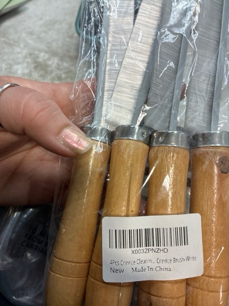 Condition photo showing New/Like New for 4 Pcs Gaps Cleaning Brush, Hard Bristle Crevice Cleaning Brush,Bathroom Gaps Brush, Grouting Cleaning Brush for Shutter Door Window Track,Crevice Cleaning Brushes for Household Use