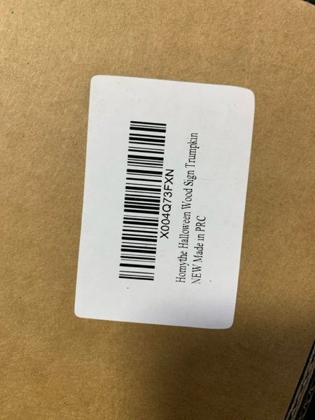 Condition photo showing New/Like New for Funny Halloween Decorations, Trumpkin Make Halloween Great Again Wood Sign for Home Table Wall Decor, Novelty Halloween Prints with Wood Frame, Halloween Tiered Tray Party Decor Supplies, 7x7 inch