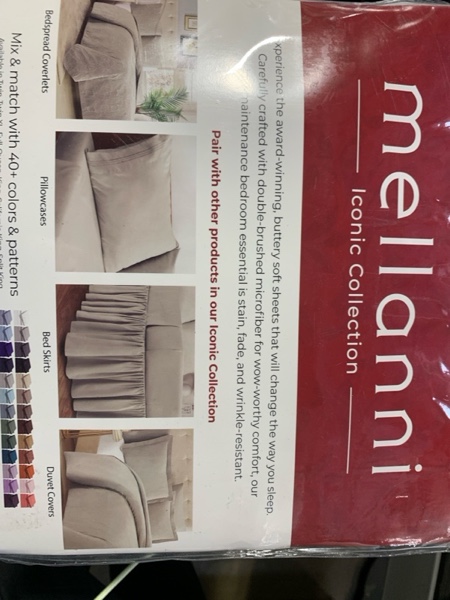 Condition photo showing New/Like New for Mellanni Sheets Set - 4 PC Iconic Collection Bedding - Hotel Luxury, Extra Soft, Cooling Bed Sheets - Wrinkle, Fade, Stain Resistant (Random color)