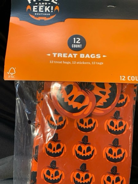 Condition photo showing New/Like New for 12ct Pumpkin Treat Bag Party Favors - Hyde and EEK! Boutique™