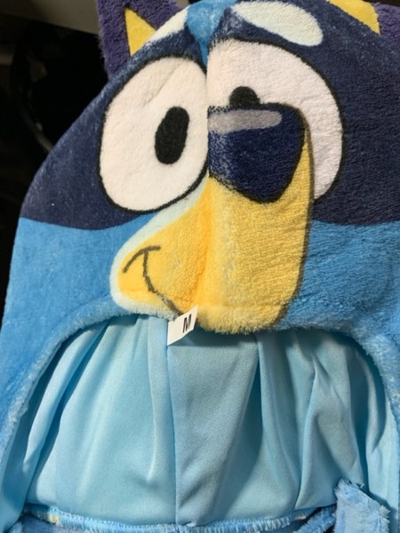 Condition photo showing New/Like New for Vanilla Underground Blue Kids Bluey 100% Cotton Towel Poncho