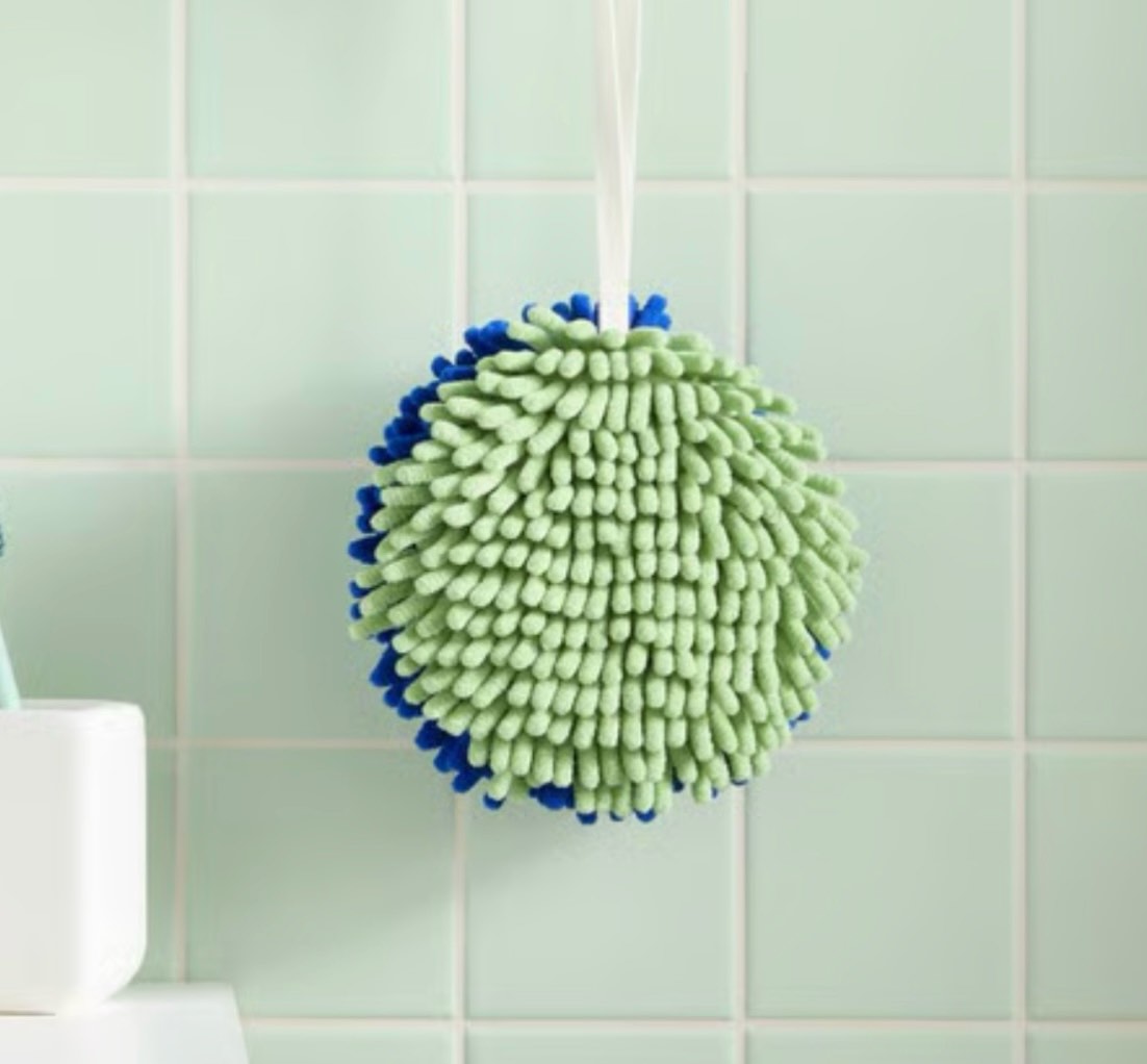 noodle round hand towel blue/green - room essentials™