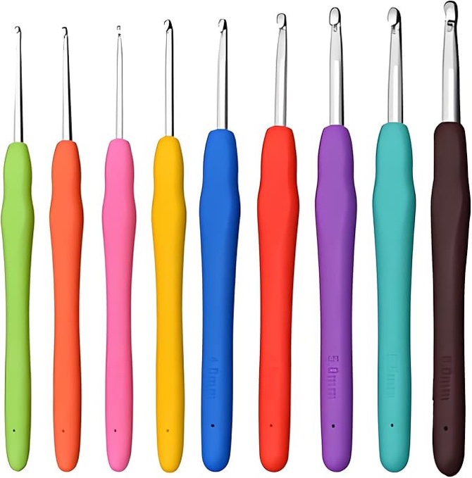 Magic Circle Crochet Tool 4 Inch with 9 Sizes Hook Set, Yarn Guide Tool Crochet Holder and Accessories for Beginners, Learn How to Make Circle Stitch Yarn (Green)