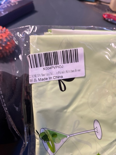 CC HOME 1Pc Martini Wine Glass Party Plastic Tablecloth 54 x 87 Inch Long Table Cover, Green Martini Party Tablecover for Fruit Wine Theme Kids Baby Shower Birthday Dinner Picnic Kitchen Event