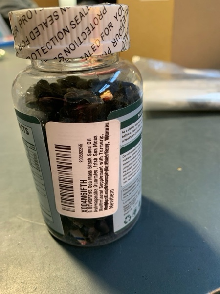 Condition photo showing New/Like New for Sea Moss Gummies with Ashwagandha & Chlorophyll, Immune, Digestive and Gut Detox Support, Powered by Black Seed Oil, Vitamin C, Vitamin D & Magnesium, GMO, Vegan, Apple Flavor, 60 SeaMoss Gummies