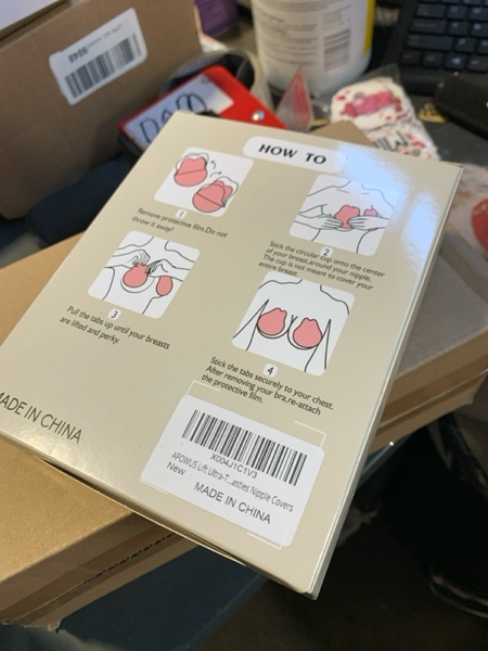 Condition photo showing New/Like New for APOWUS Sticky Bra Push Up,Adhesive Bras, Nipple Covers with Lift for Backless Strapless Dress 02