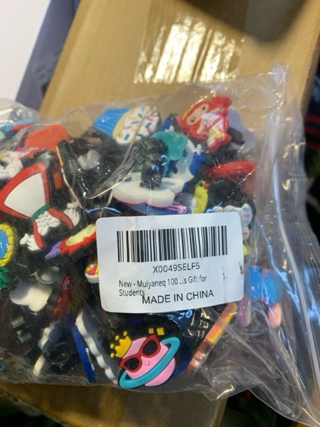 Condition photo showing New/Like New for 100 Pcs Cute Pencil Topper Decoation,Mixed Different Style Lovely Pencil Clips,Bulk Pen Toppers Charm Accessories for Kids,Classroom Rewards Prizes Gift for Students