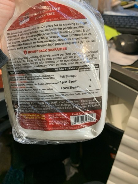 Condition photo showing New/Like New for Oil Eater Original 32 oz Cleaner/Degreaser - Dissolve Grease Oil and Heavy-Duty Stains (Pack of 2)
