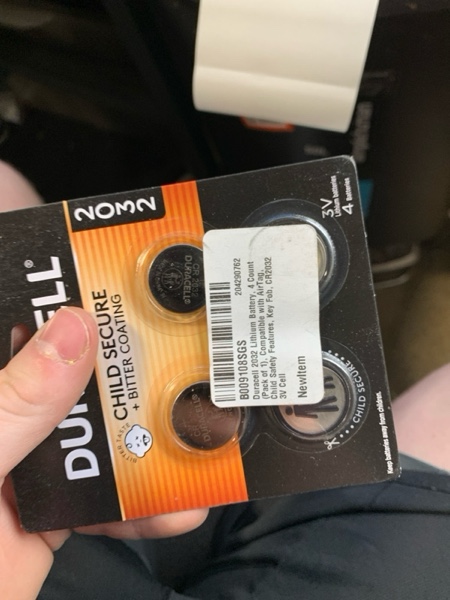 Condition photo showing New/Like New for Duracell 2032 Lithium Battery, 4 Count (Pack of 1), Child Safety Features, Key Fob, CR2032 3V Cell