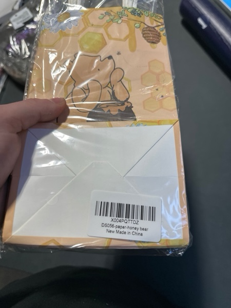 Condition photo showing New/Like New for WINNIE THE POOH PARTY BAGS