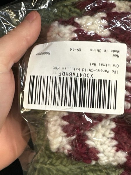 Condition photo showing New/Like New for 1pc Christmas Knitted Hat Christmas Stripe Hat for Boys and Girls Knitted Santa Beanie Winter Soft Woolen Beanie for Comfortable Holiday Accessory Fits Multi