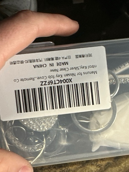 Condition photo showing New/Like New for Meruns Compatiable with Nissan 4 Buttons key fob cover with Diamond Bling Keychain, Car Accessories Keys Shell TPU for Murano Sentra Altima Rogue Kicks Armada Pathfinder Smart Key,Silver Clear Compatiable with Nissan-A 4 Buttons Silver Clear