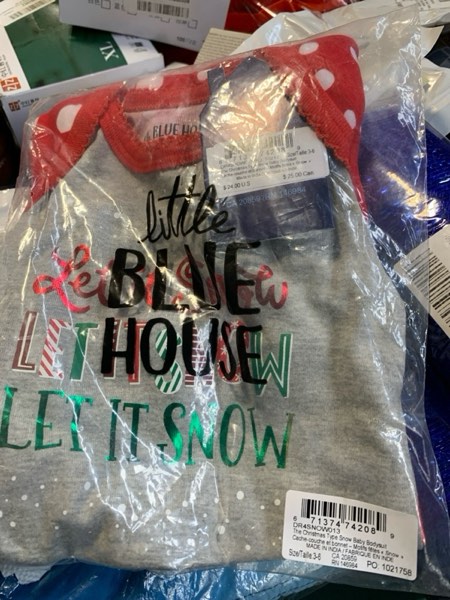 Condition photo showing New/Like New for Little Blue House unisex-baby Bodysuit with Hat, The Christmas Type Snow, 3-6 Months