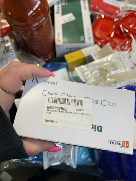 Condition photo showing New/Like New for XL1101 Disposable Nitrile Glove, XL, Pack of 100 Extra-large