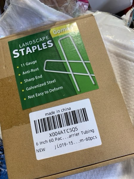 Condition photo showing New/Like New for Landscape Staples 6 Inch 60 Pack, Garden Stakes Galvanized Garden Staples 11 Gauge, Plant Cover Stakes for Lawn Weed Barrier 60 6''L × 1''W