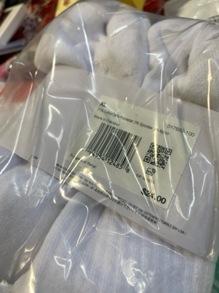 Condition photo showing New/Like New for Nike Unisex Adult Everyday Cushioned Training Ankle Socks (6 Pairs) X-Large White/Black