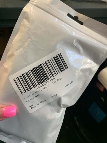 Condition photo showing New/Like New for PRETYZOOM 200pcs Round Christmas Ornament Caps, 0.5'' Silver Holiday Ornaments Top Caps Hanger for DIY Ceramic Glass Porcelain Pendants or Replacement, Christmas Party Supplies