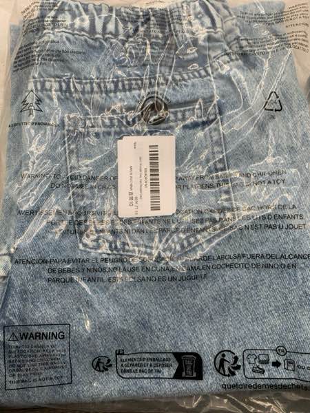 Condition photo showing New/Like New for (10 Years) Girls Straight Leg Bootcut Ripped Baggy Jeans for 8-12 Y Old - Adjustable Stretch Waist Pull Up 5 Pockets Washed Denim Pants Straight Leg 10 Years