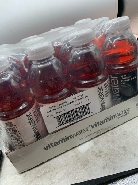 Condition photo showing New/Like New for vitaminwater xxx  electrolyte enhanced water w/ vitamins  açai-blueberry-pomegranate drinks  20 fl oz  12 Pack