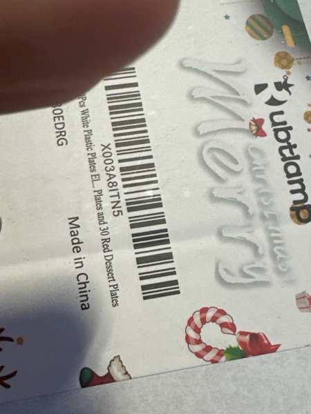 Condition photo showing New/Like New for Rubtlamp 60PCS Christmas Plastic Plates, Red Lace Disposable Plates, White Heavy Weight Plates Sets Includes 30 Fancy Salad Platos 7.5”,30 Green Dinner Platos 10.25” For Christmas Party Wedding