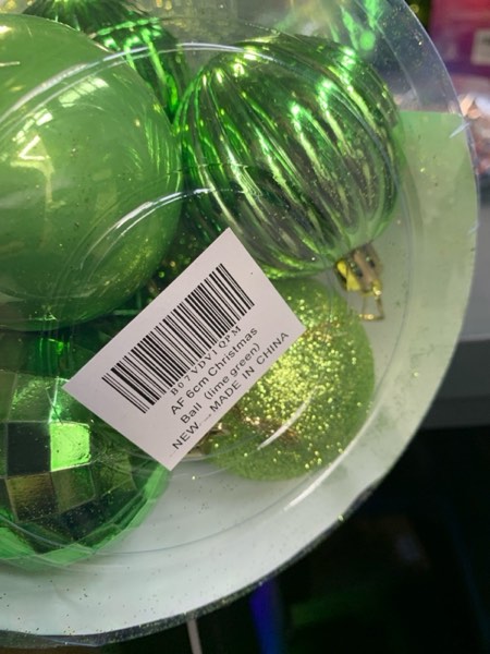 Condition photo showing New/Like New for AUXO-FUN 28ct Shatterproof Christmas Ball Ornaments in 4 Classic Finishes for Christmas Tree Decoration (Lime Green, 2.36“ Regular Size) 2.36" Regular Size Lime Green