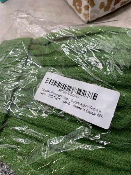 Condition photo showing New/Like New for Tangpan Turtleneck Classic Straw-Rope Pro Pet Dog Sweater Apparel (Green,S) Small (Pack of 1) Green