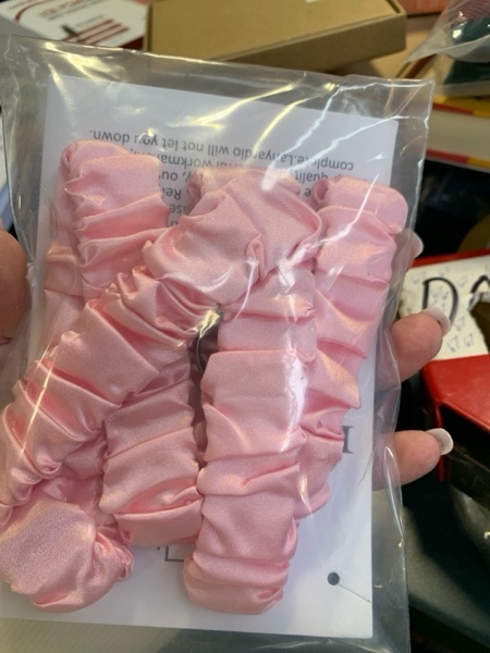 Condition photo showing New/Like New for Lanyardio Stretchy Scrunchie Lanyard for ID Badges Keys, Cute Teacher Lanyard for Women with 2 Card Holders 19.6 Inch Pink