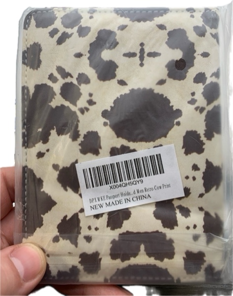 dpxmke passport holder for women and men (retro cow print)