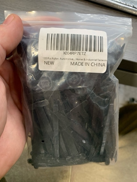 Condition photo showing New/Like New for 100Pcs Nylon Universal Cable Tie Buckle with Pin & Button Design?Automotive Zipper Clips - Zip Ties Heavy Duty Self-Locking Car Repair Fasteners as Fender, Fender Liner, Bumper(UV Resistant)