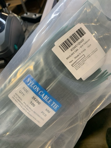 Condition photo showing New/Like New for KINGLAKE GARDEN Green Zip Ties 400 PCS 12+8+6+4 Inch Heavy Duty Nylon Cable Ties 18 Lbs Zip ties Assorted Sizes 3mm Twist Ties Plastic Wire Ties for Indoor and Outdoor