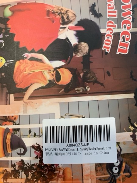 Condition photo showing New/Like New for Halloween bat Decoration, 140pcs Realistic PVC Black 3D Horror Stickers, 4 Sizes of Halloween Wall Decorations, Suitable for Party Decorations Horror Home (140)