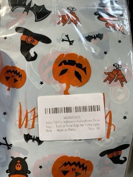 Condition photo showing New/Like New for Artby7 50 Pack Halloween Cellophane Treat Bags, Cello Candy Bags with Twsit for Halloween Trick or Treat Party Supply Pattern 03