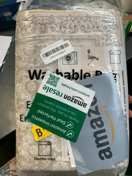 Condition photo showing New/Like New for Floor Carpet