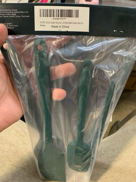 Condition photo showing New/Like New for HOTEC 600? Heat Resistant BPA-Free Silicone Rubber Spatula Set,Kitchen Cooking Spatulas, Baking, Mixing for Non Stick Cookware, Dishwasher Safe, Dark Green Set of 5