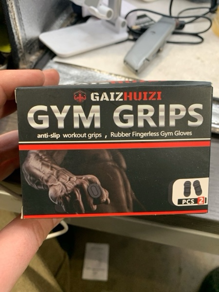 Condition photo showing New/Like New for Anti-Slip Workout Grips, Ergonomics Workout Rubber Gym Grips Pads, Suitable for Men and Women Weightlifting, Deadlift, Fitness Training and Exercise, Protect Your Gymnastics Hand Grips black