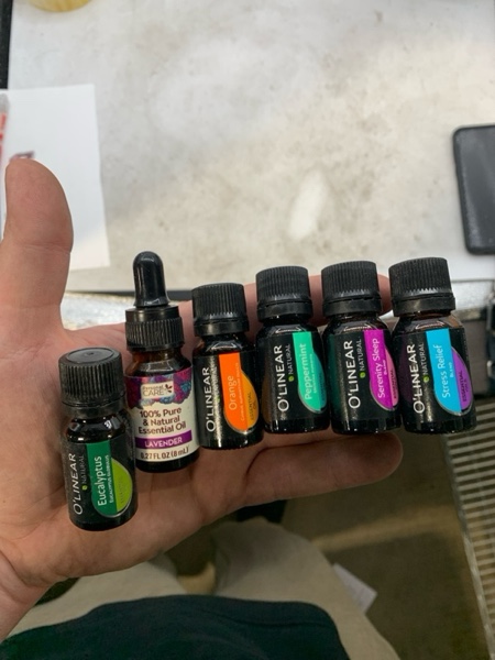 Condition photo showing New/Like New for Essential Oils Set for Diffuser for Home Aromatherapy Kit with Serenity sleep , Peppermint, Eucalyptus, Orange, Stress Relief for Humidifiers Natural Pack