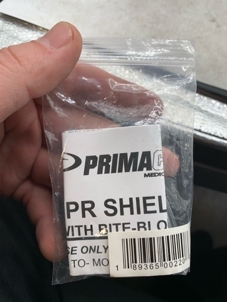 Condition photo showing New/Like New for Primacare RS-8632 First Responder CPR Barrier with One Way Valve, Face Shield with HEPA Filter for CPR Training, 2x2x1 inches 1 Count (Pack of 1)