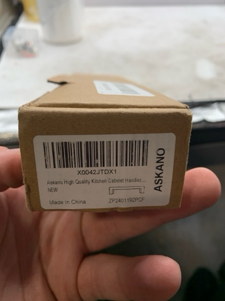 Condition photo showing New/Like New for ASKANO Pack of 5, 7-1/2 Inch Hole Centers, Polished Chrome Square Bar Kitchen Cabinet Pull Handle ZP2401 | Solid Hardware for Drawer, Dresser, Bathroom, Vanity, Furniture Door, Cupboard, 7.6"