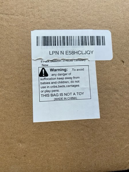 Condition photo showing New/Like New for 6 Pack Halloween Skeleton Decorations Outdoor